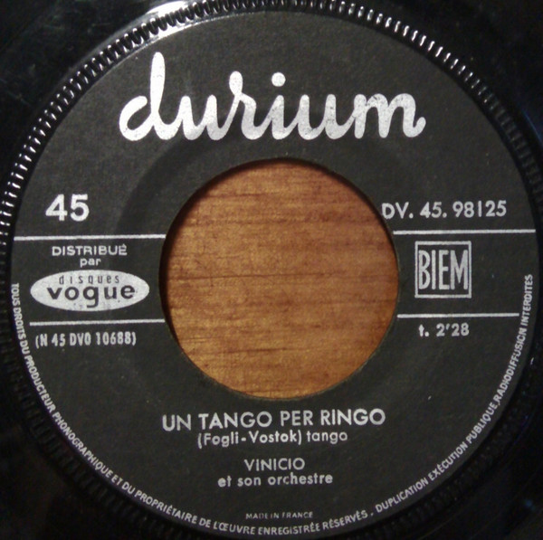 Un Tango Per Ringo by Vinicio Et Son Orchestre De Tangos