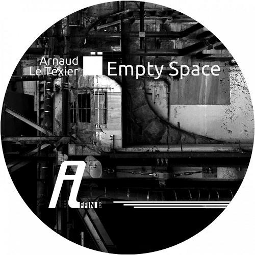 Empty Space by Arnaud Le Texier