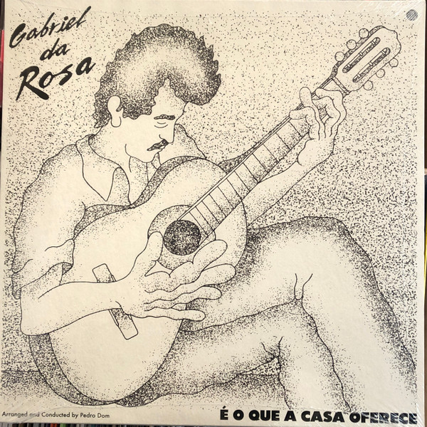 É O Que A Casa Oferece by Gabriel da Rosa