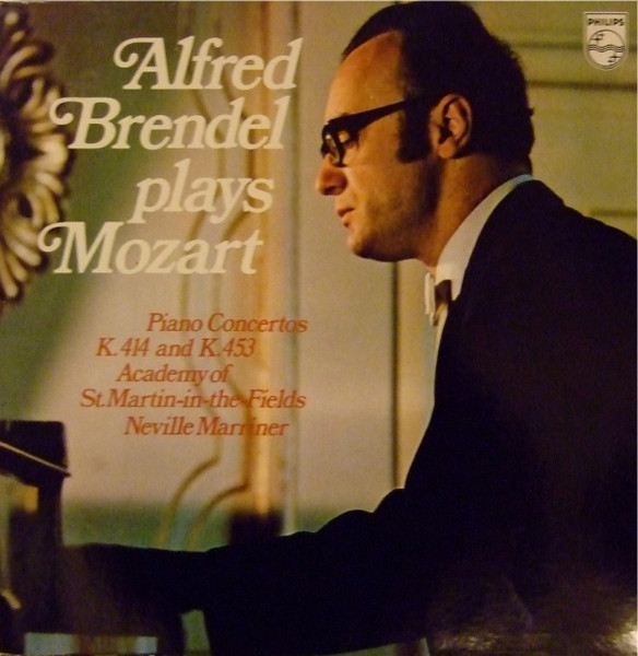 Alfred Brendel Speelt Mozart - Pianoconcerten KV 414 En KV 453 by Wolfgang Amadeus Mozart